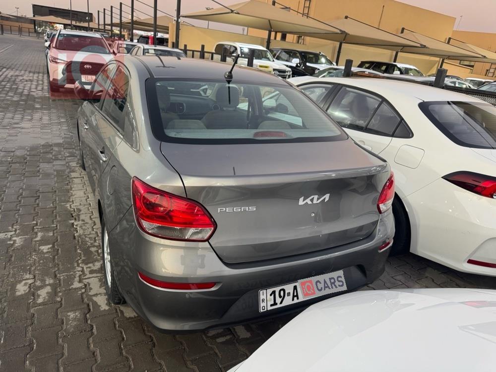 Kia Pegas